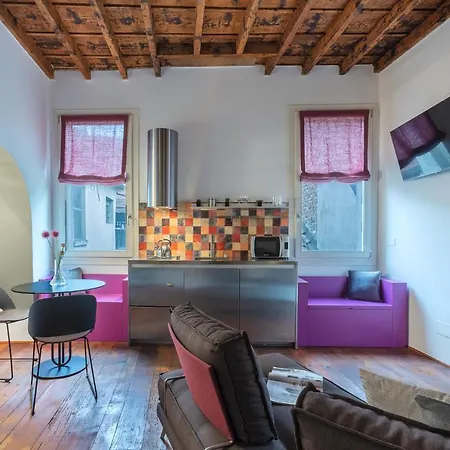 Apartment Center X3 *