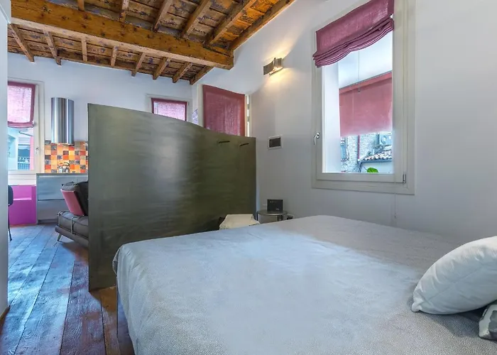 Διαμέρισμα Center X3 Φεράρα